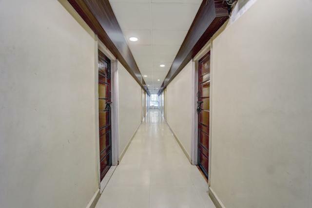 Bharati Lodge Хубли Экстерьер фото